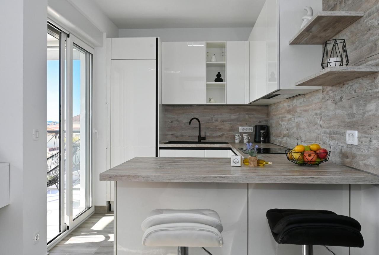 Luxury Apartment White Crystal Kaštela エクステリア 写真