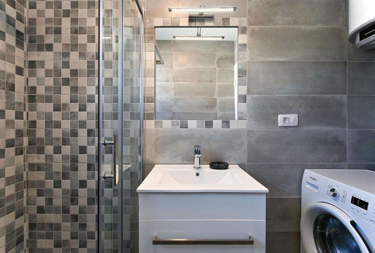 Luxury Apartment White Crystal Kaštela エクステリア 写真